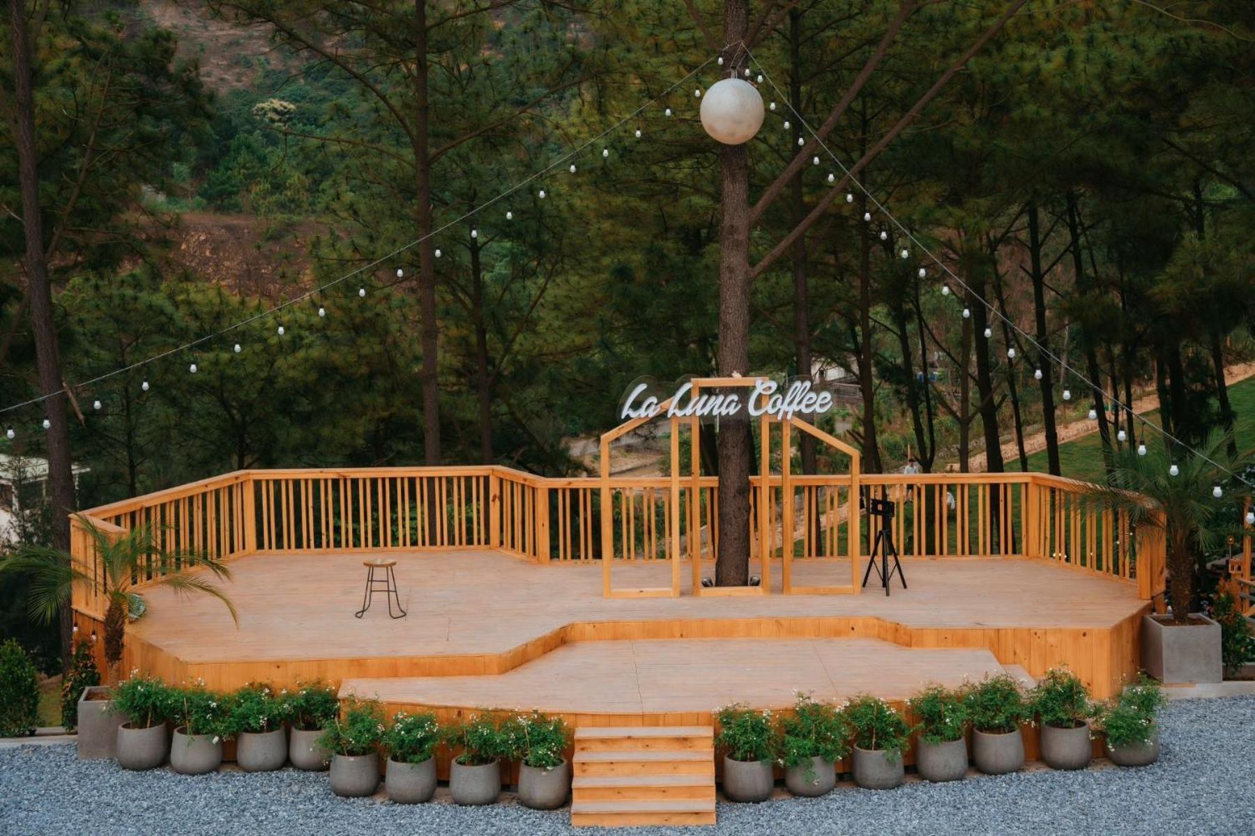 Nha Nghi Anh Dung Bed and Breakfast Χα Λονγκ Εξωτερικό φωτογραφία